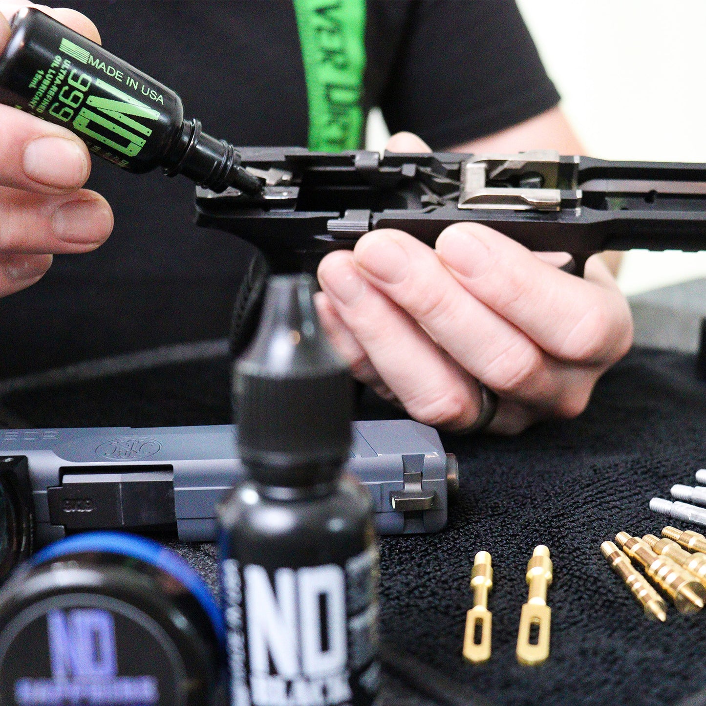NEVERDRY Pistol Cleaning Kit